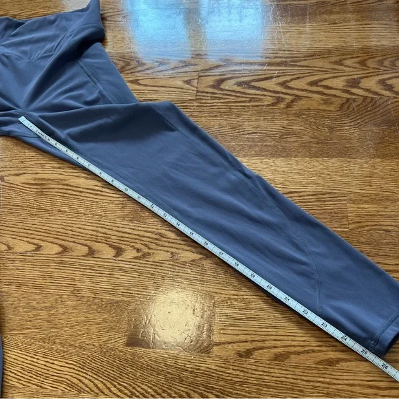 Buffbunny Hushberry Contour Pocket Leggings - Picture 14 of 16